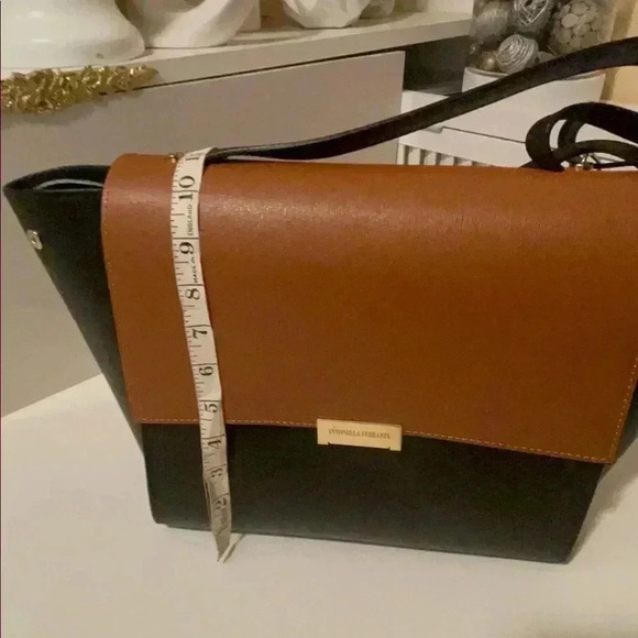 Authentic Antonella Ferrante Italian bag.can change the face with two color. - Picture 15 of 16